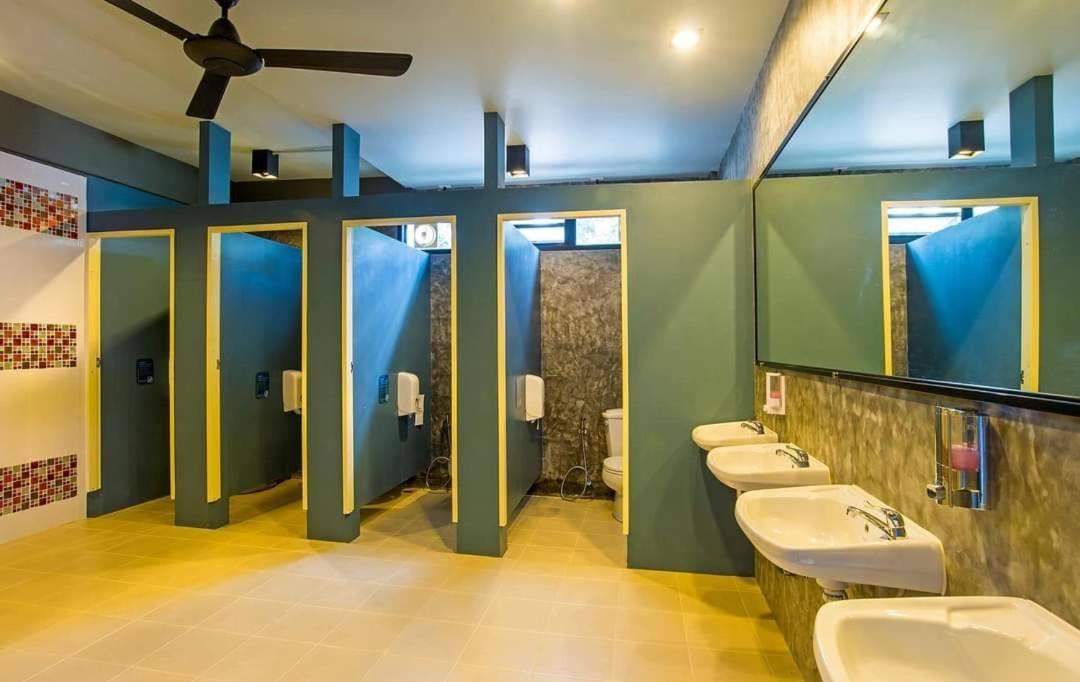 Ostello Amity Poshtel Krabi town Esterno foto