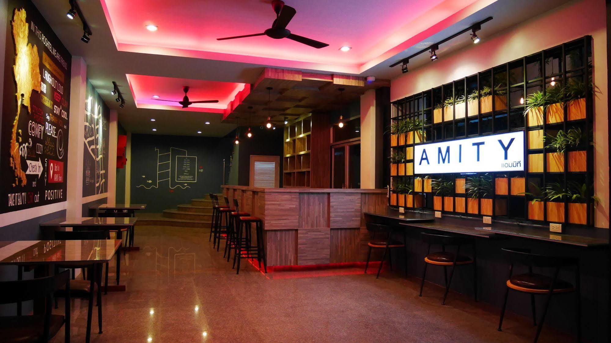 Ostello Amity Poshtel Krabi town Esterno foto