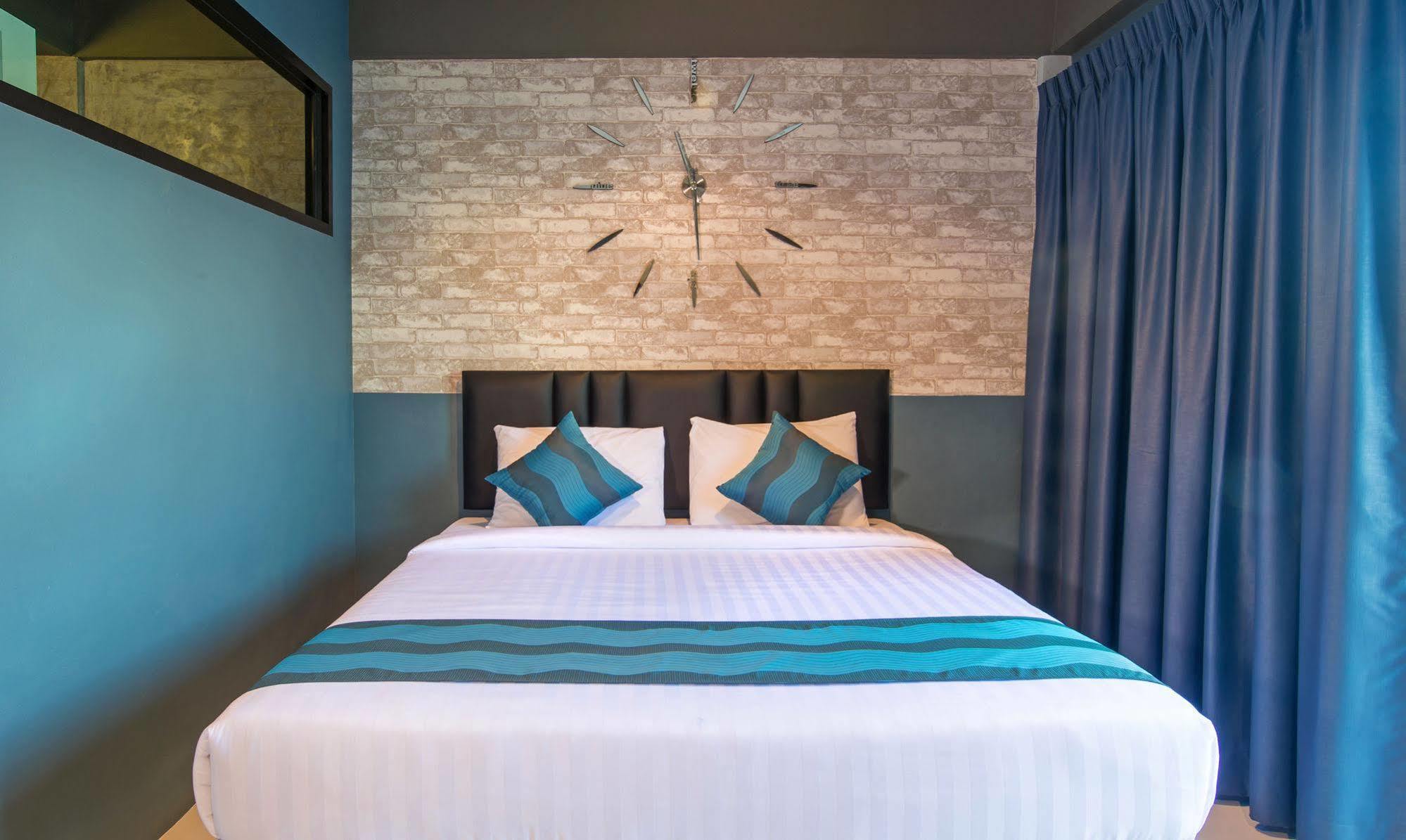 Ostello Amity Poshtel Krabi town Esterno foto